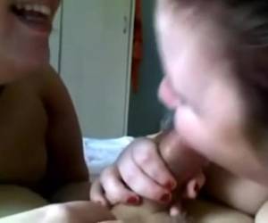 chicas masturvandose entre ellas y acavando de a chorros trio orgias en barcos porno grita y se mea por doble penetracion