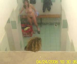 Obligan a vecina a cojer video porno casero troche dolorosa desvirgada casera