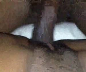  file amador de sexo  anal amadores caseiros  ivolanda olhando o pingolim dos cara no banheiro
