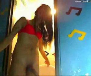 filme 2015 travesti e casal tem gente que viaja no siliconao dos travestis esse eh pra deixar os que gostam da coisa cheio de tesao e vontade  travequinha loira adora comer um cuzinho antes de dar